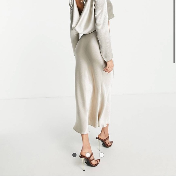 ASOS Satin Crop Top and Skirt Set - Picture 5 of 8